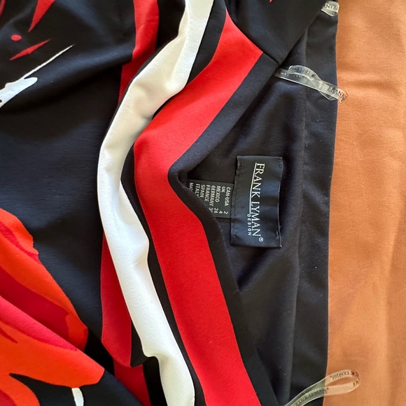 Frank Lyman evening wear for special occasion form fitting size 2 - Picture 3 of 3